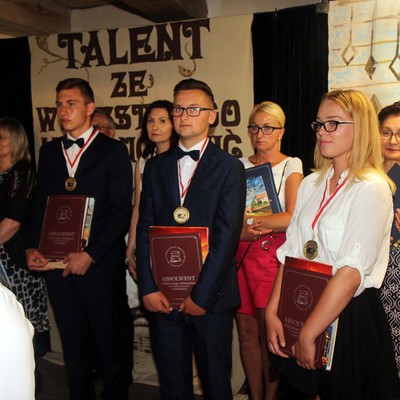 Galeria Pożegnanie klas trzecich